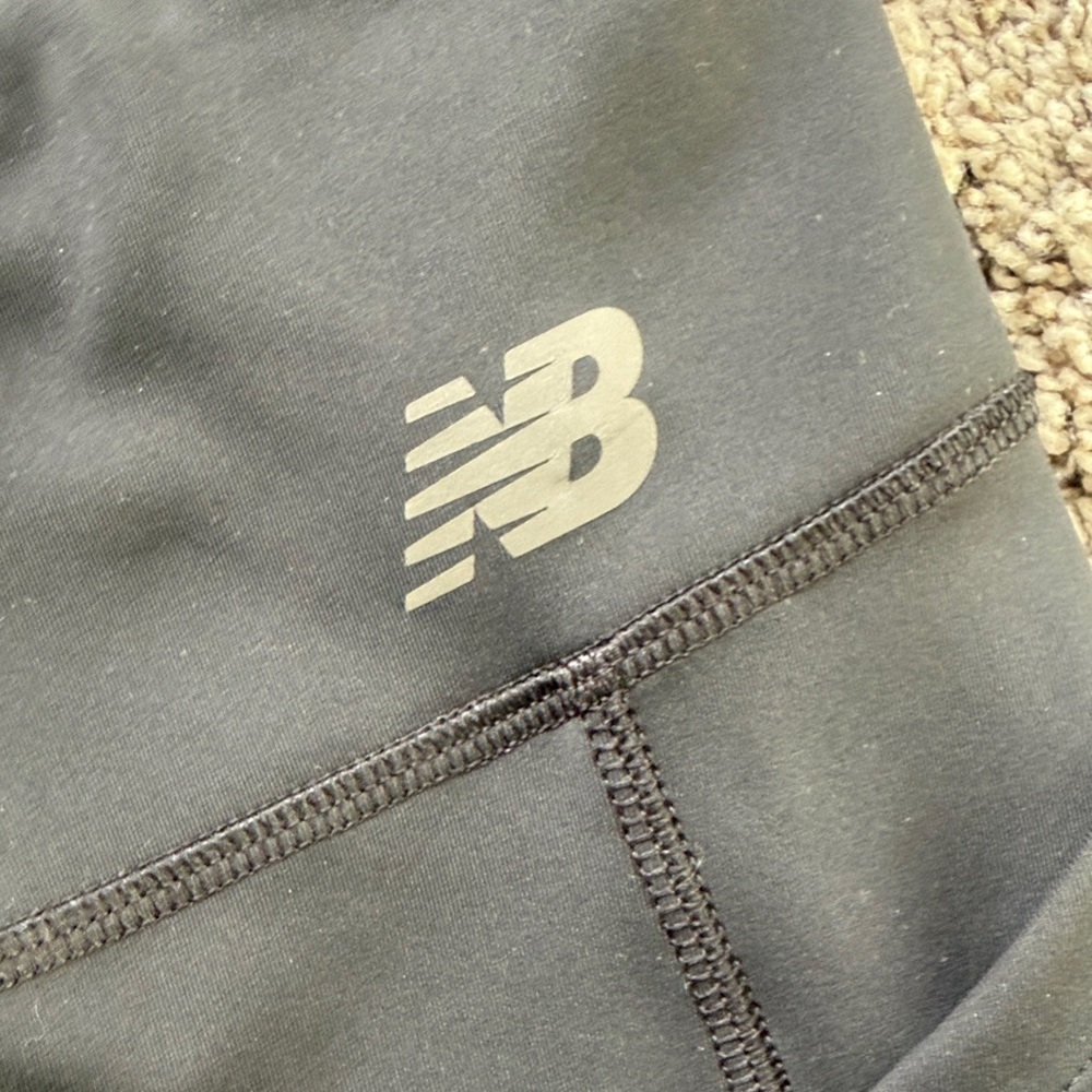 New Balance Black Leggings - Picture 3 of 5